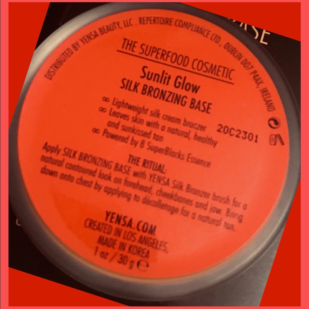 YENSA - Silk Bronzing Base Sunlit Glow - Picture 4 of 4